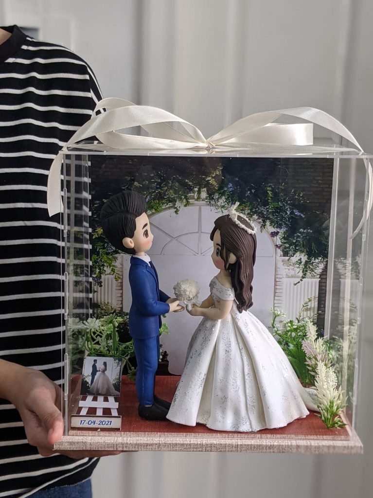 quà tặng đám cưới cô dâu chú rể handmade tượng chibi ý nghĩa
