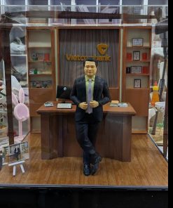 Gift for male boss transferring job